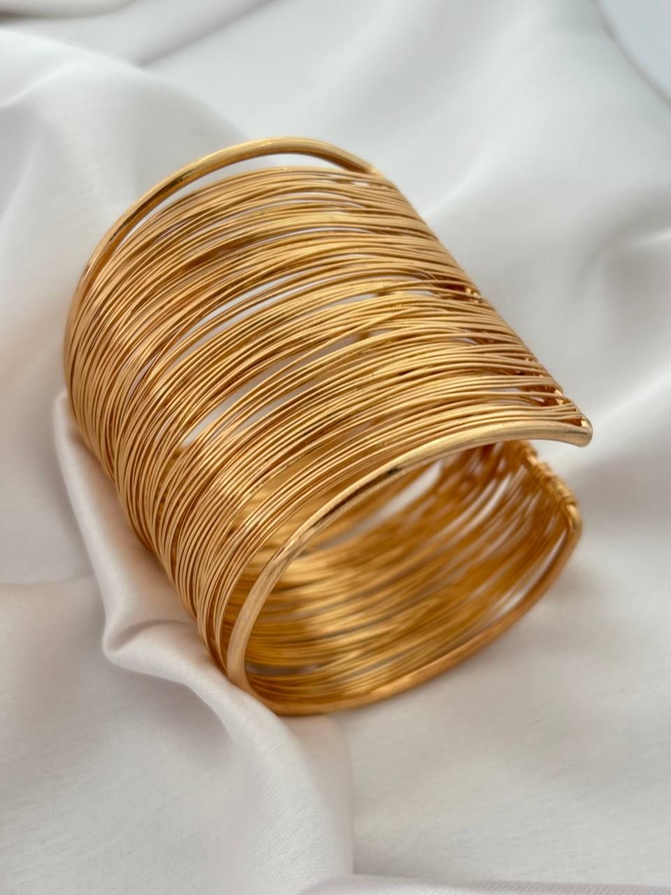 Aura cuff